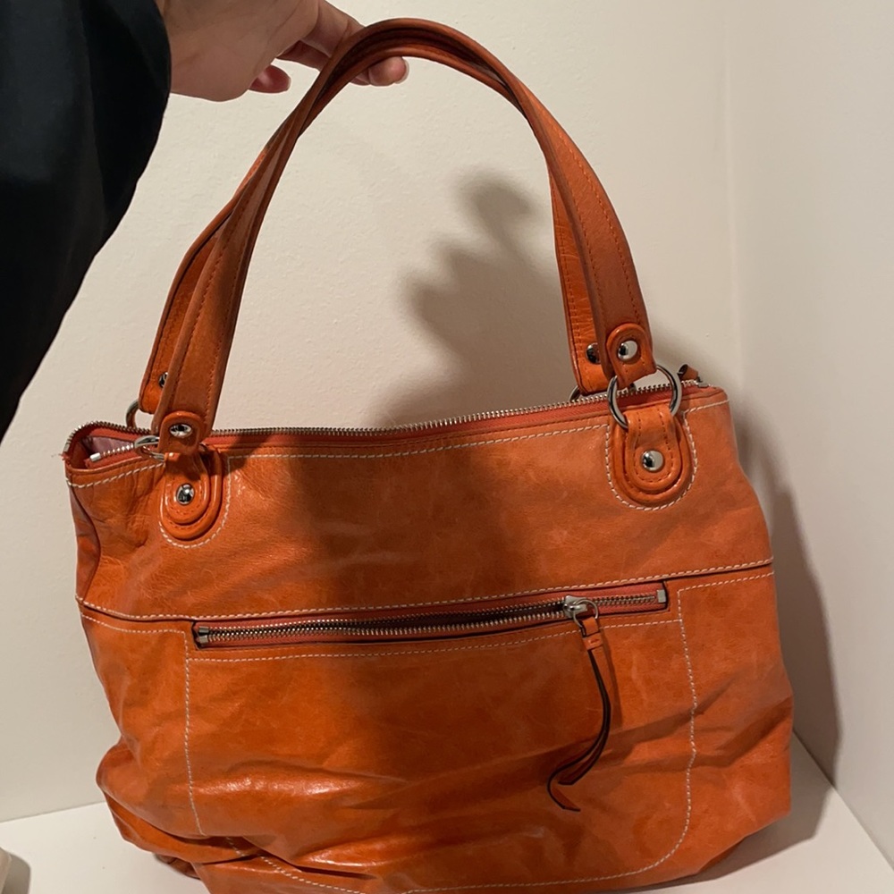 Well loved orange Coach bag - Picture 4 of 16